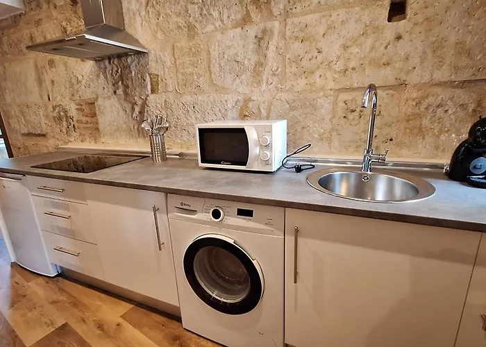 Apartamento Poeta Iglesias 22 *